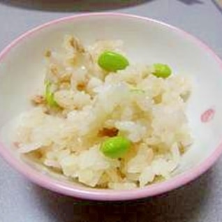 緑がキレイな★簡単ツナと枝豆の炊き込みご飯